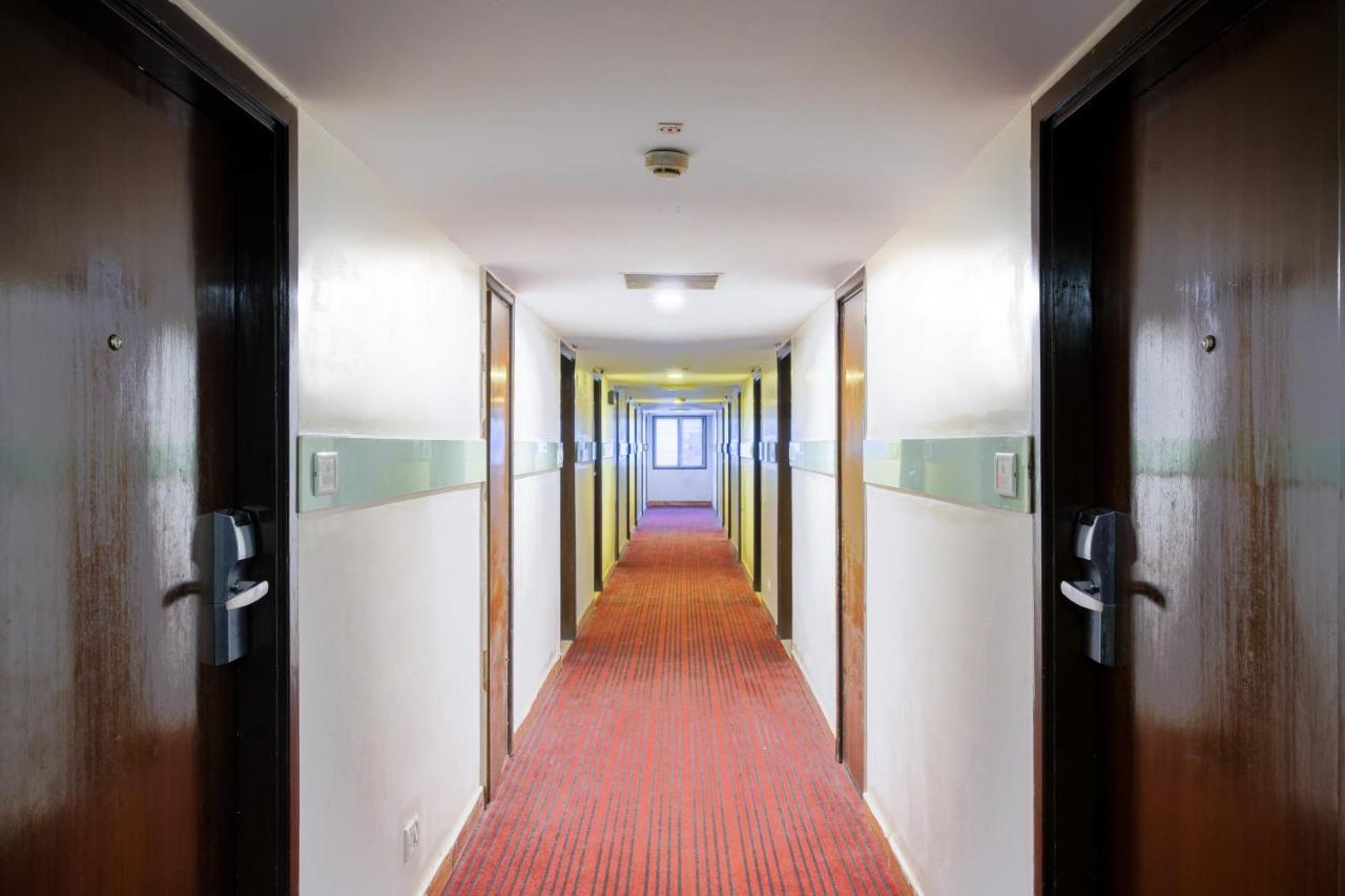 Gis Select Banjara Hill Hotel Hyderabad Eksteriør billede