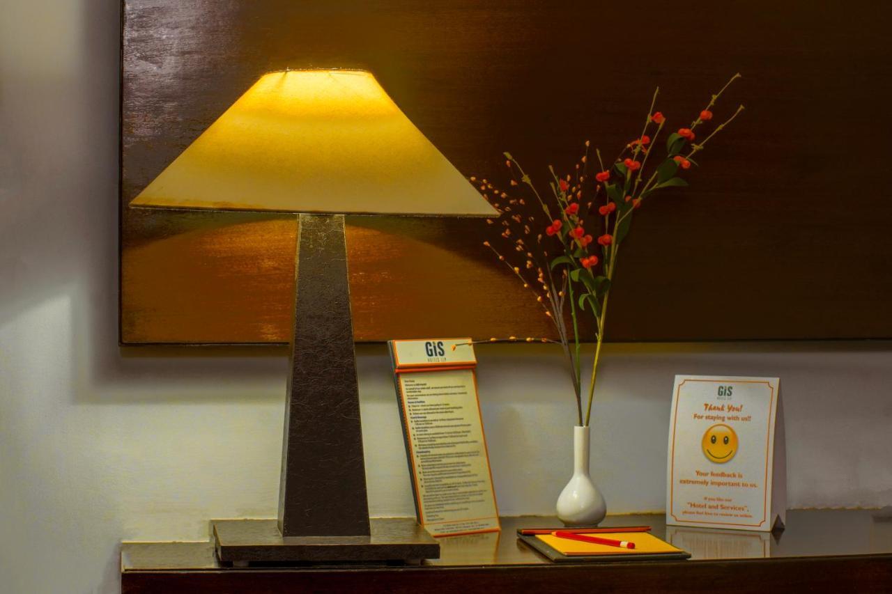 Gis Select Banjara Hill Hotel Hyderabad Eksteriør billede