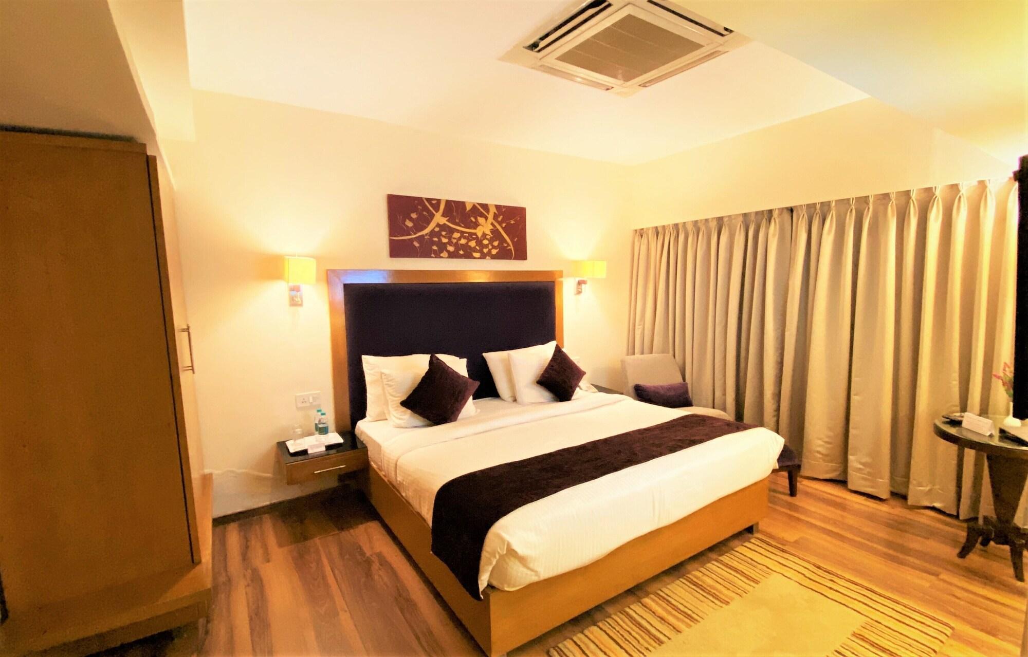 Gis Select Banjara Hill Hotel Hyderabad Eksteriør billede