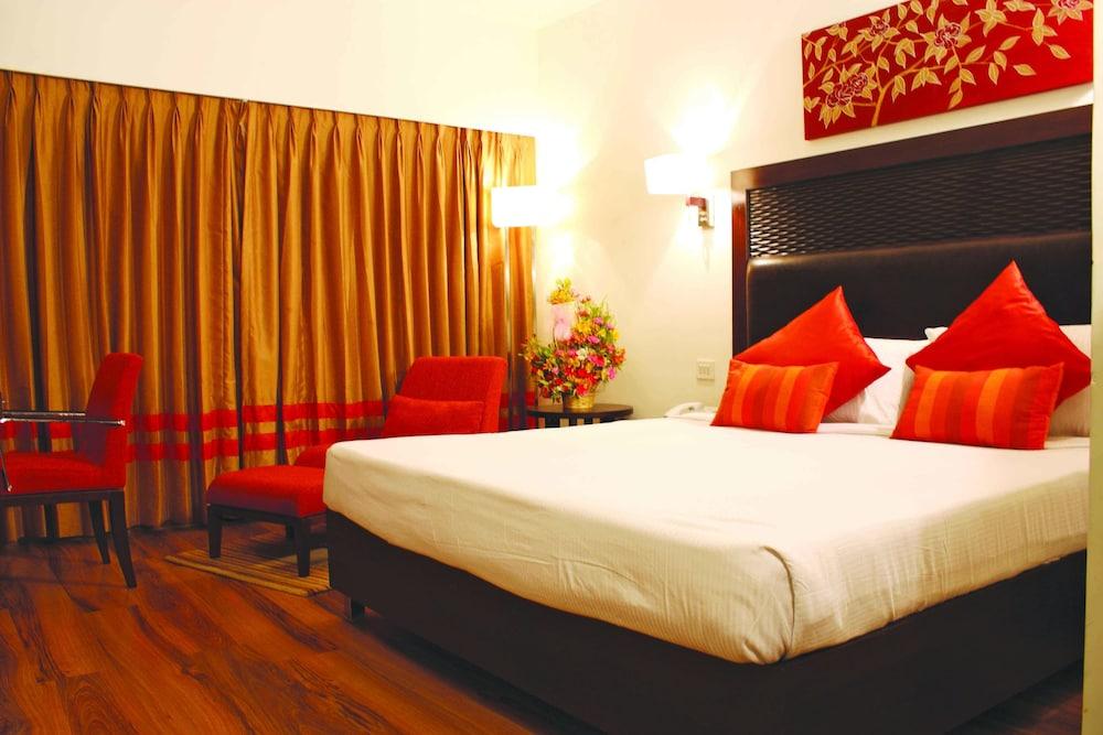 Gis Select Banjara Hill Hotel Hyderabad Eksteriør billede